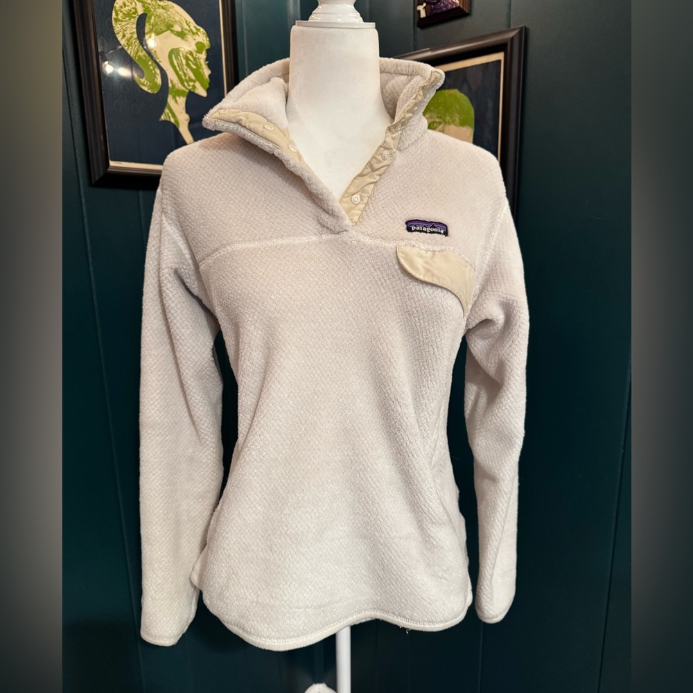 Patagonia Off-White Fleece Pullover